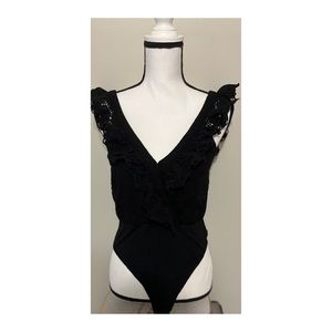 FOREVER 21 | V Neck Black Eyelet Bodysuit